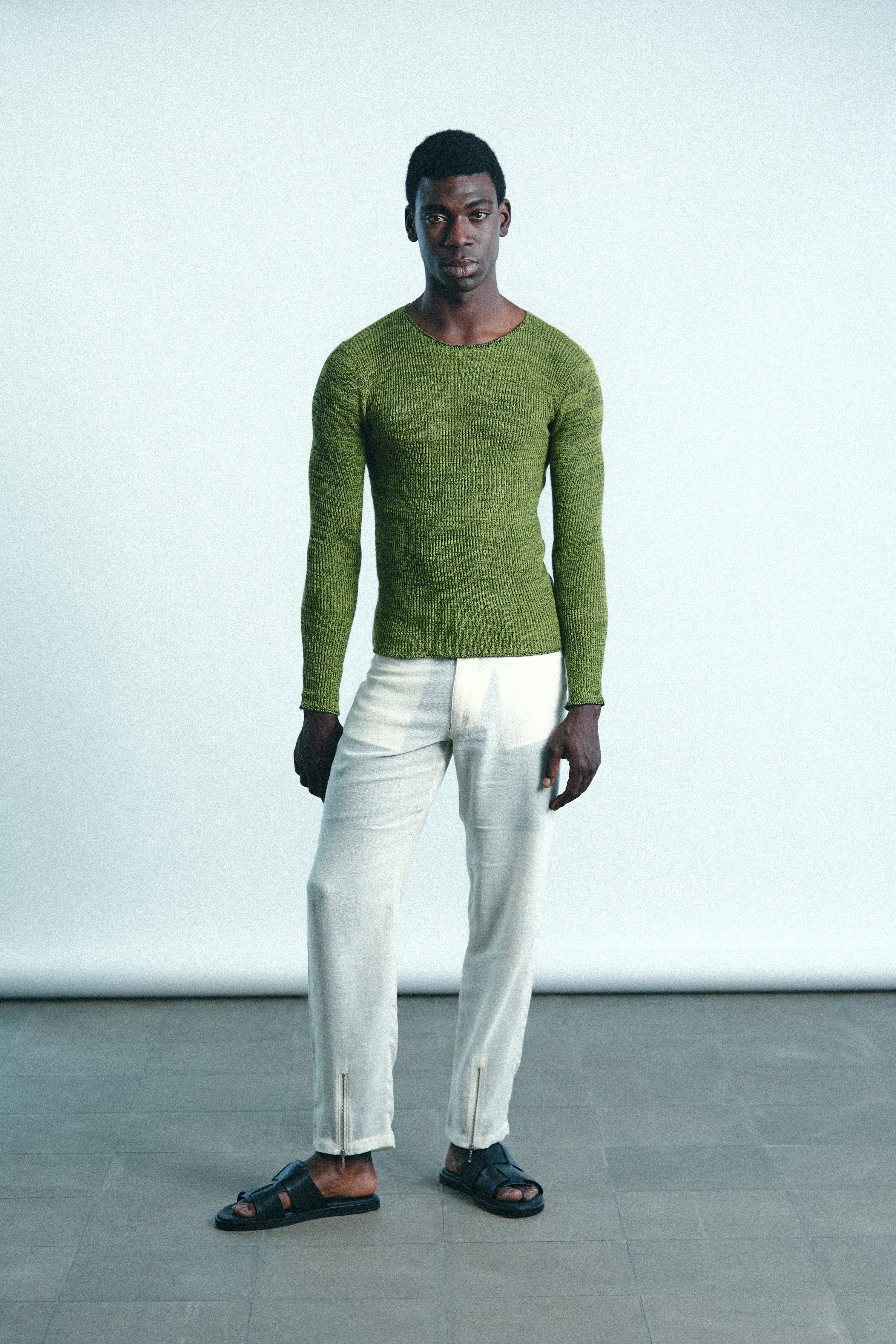 IWA SWEATER (PRE-ORDER)